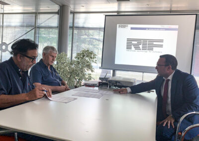 Contract RIF