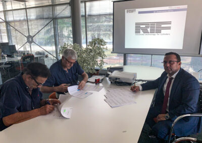 Contract_with_RIF